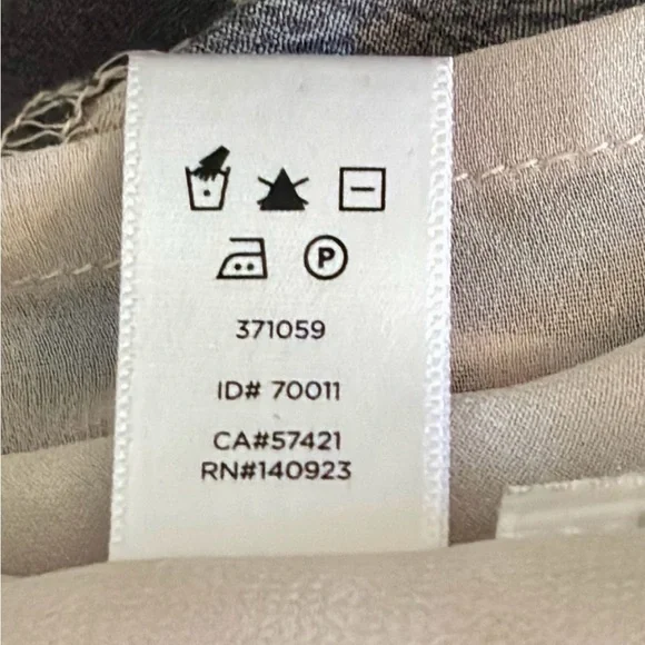 Ann Taylor Loft Geometric Print Shift Dress in Black/Cream Women’s Size Medium - Picture 7 of 7